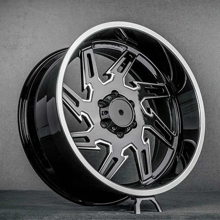 Ruote forgiate fuoristrada nero lucido con labbro lucido